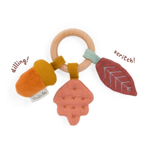 apres la pluie - wooden oak ring rattle